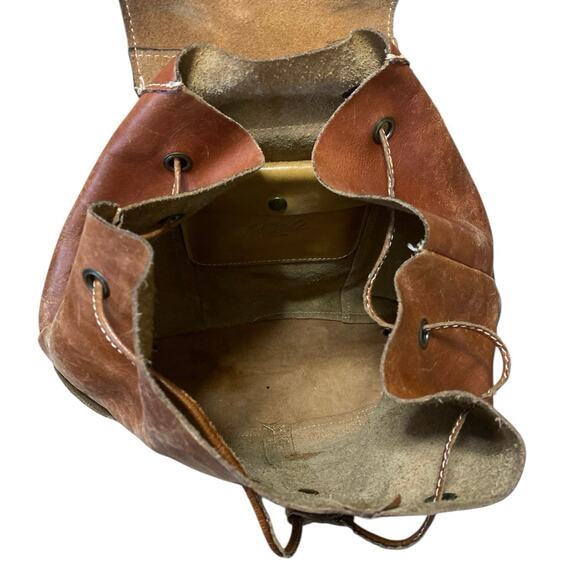 Patricia Nash Vasto Brown 100% Italian Leather Classic Buckle Backpack Size OS main image 5